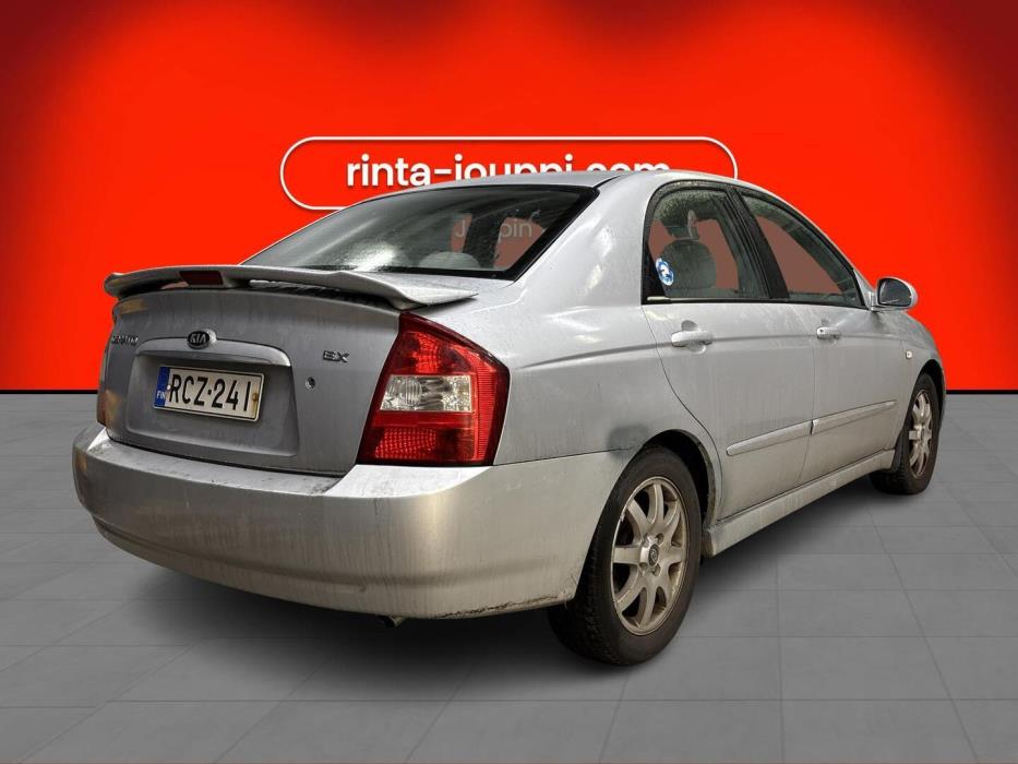 KIA Cerato 2004