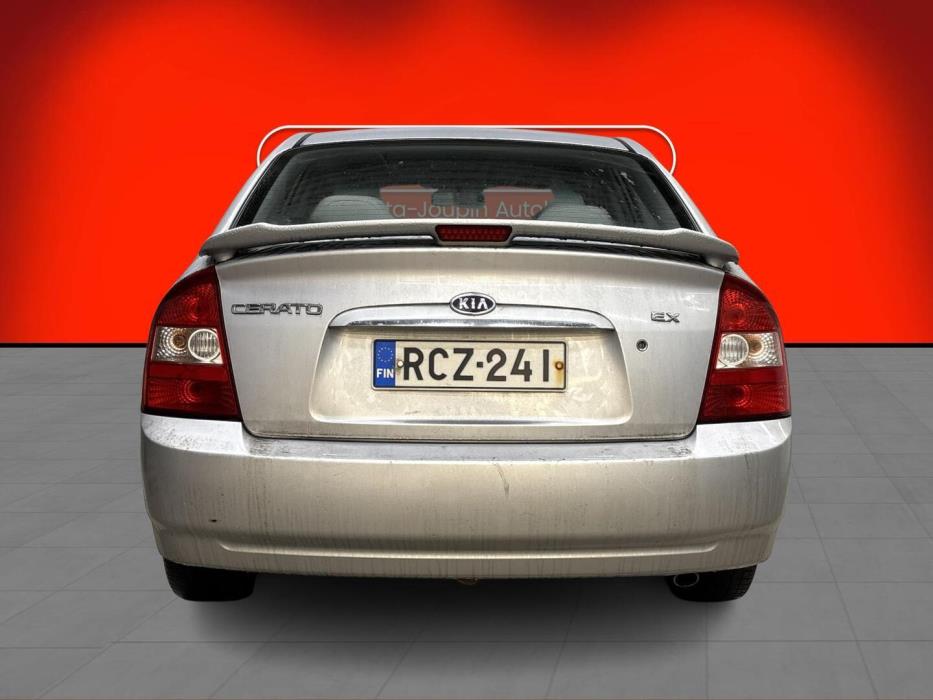 KIA Cerato 2004