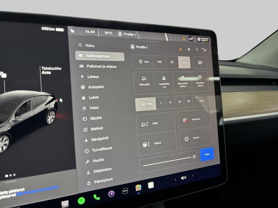 TESLA MODEL Y 2023