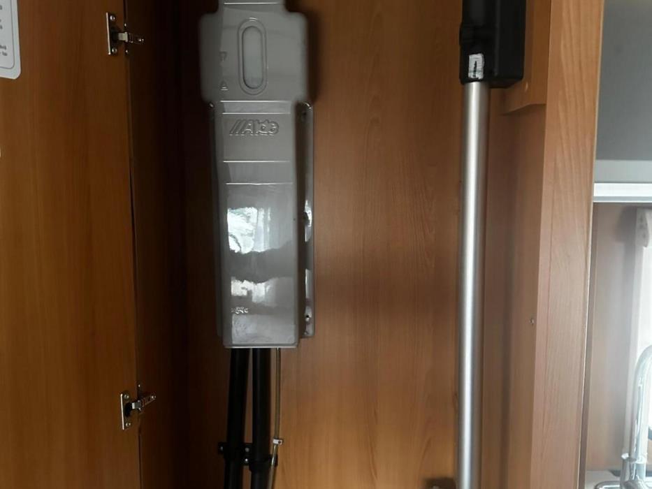 DETHLEFFS ADVANTAGE T6501 B 2008