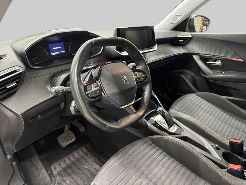 PEUGEOT 2008 2021