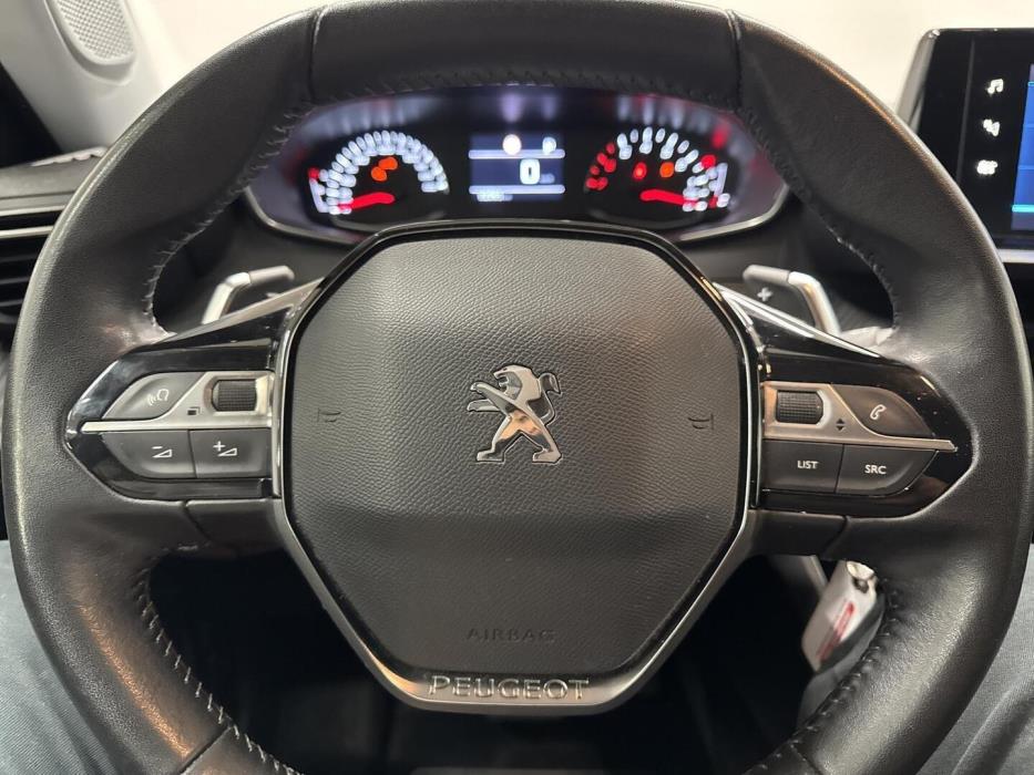 PEUGEOT 2008 2021