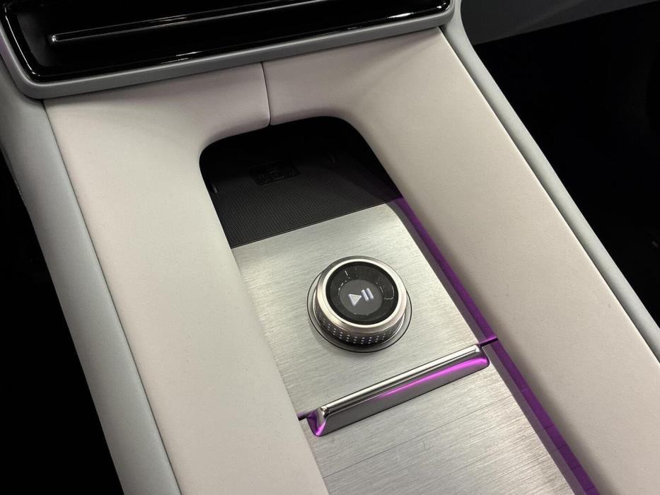 POLESTAR 4 2024
