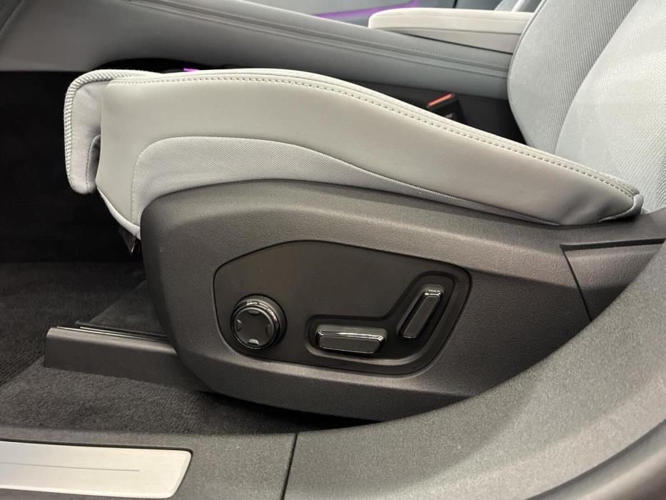 POLESTAR 4 2024