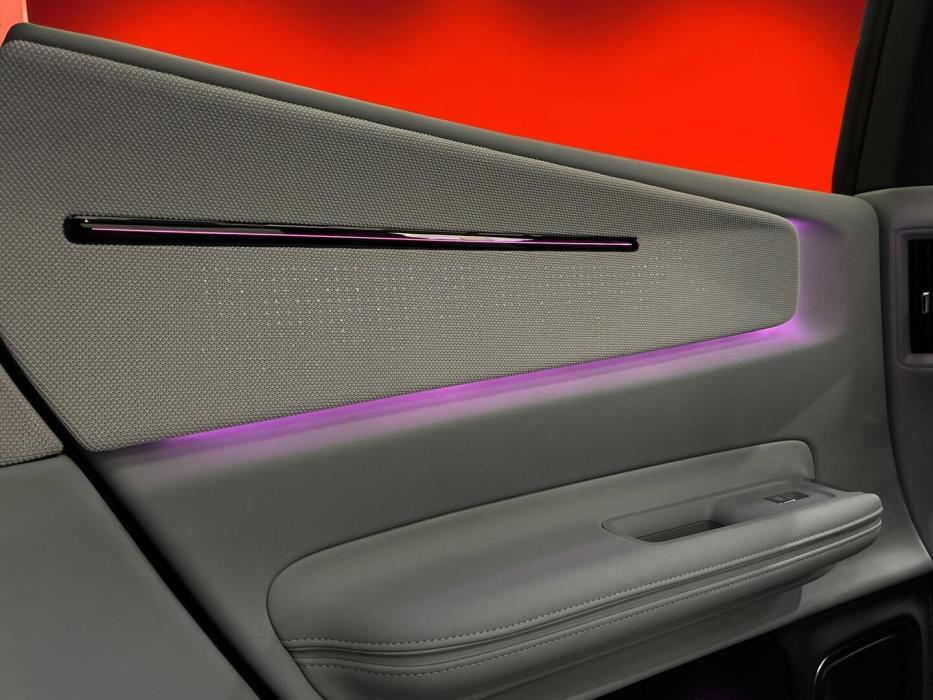 POLESTAR 4 2024