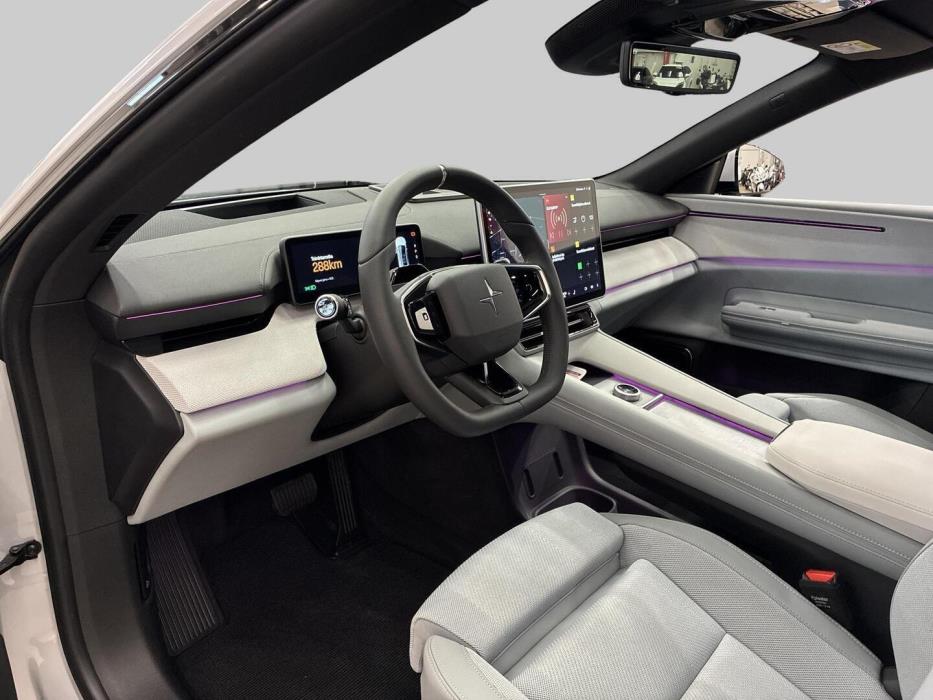 POLESTAR 4 2024