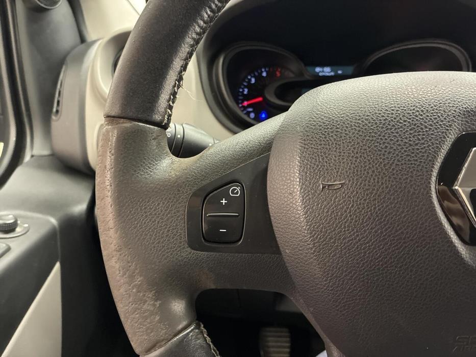 RENAULT Trafic 2017