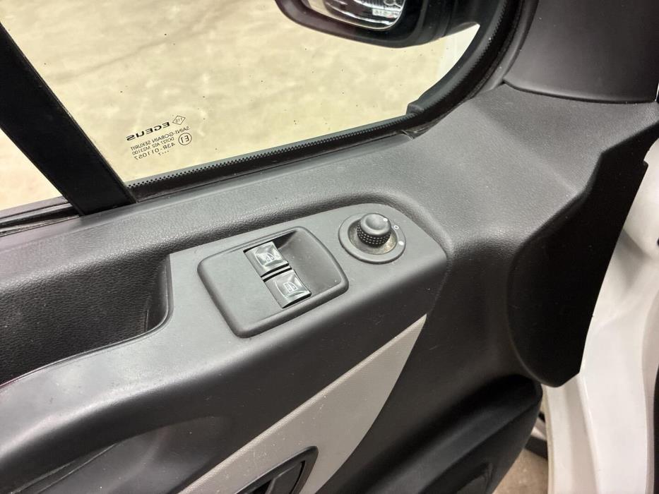 RENAULT Trafic 2017