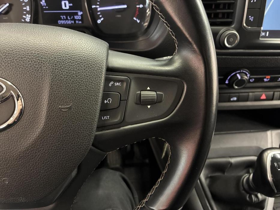 TOYOTA Proace 2021