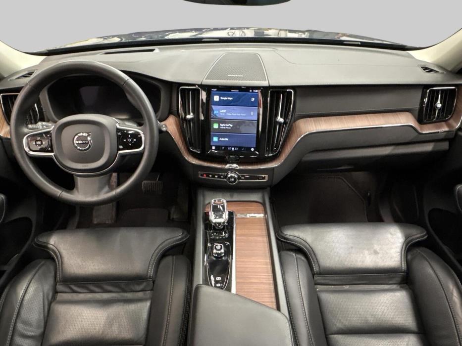 VOLVO XC60 2024