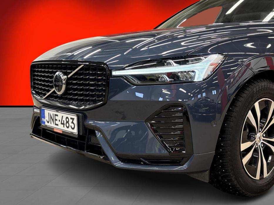 VOLVO XC60 2024