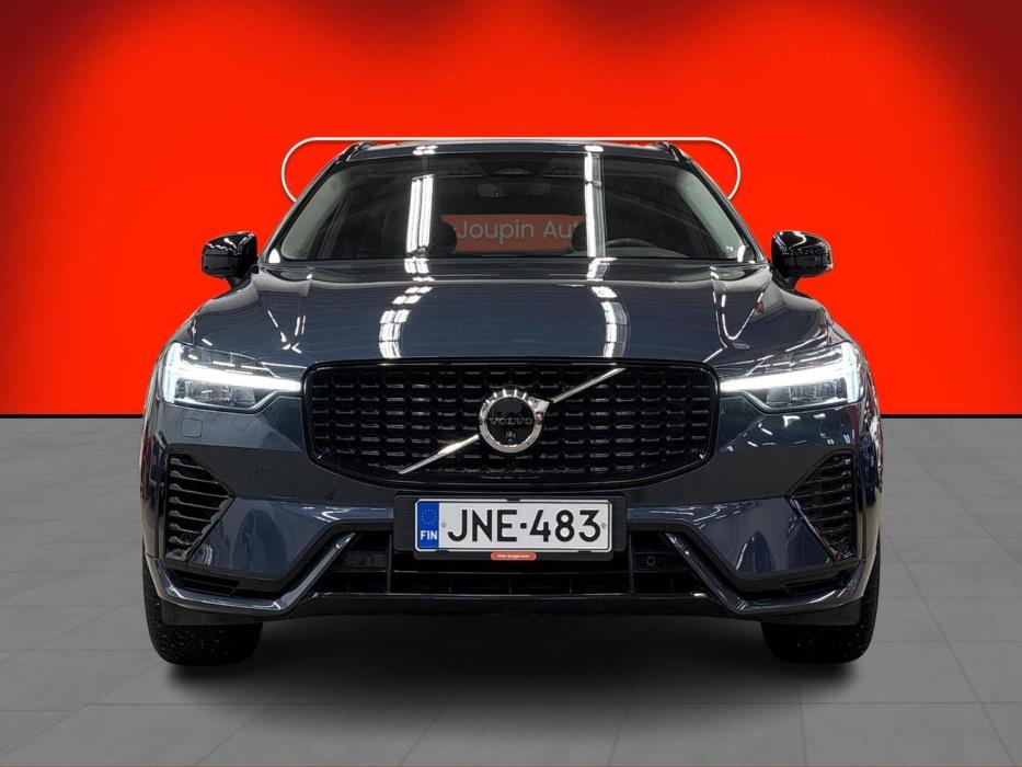 VOLVO XC60 2024