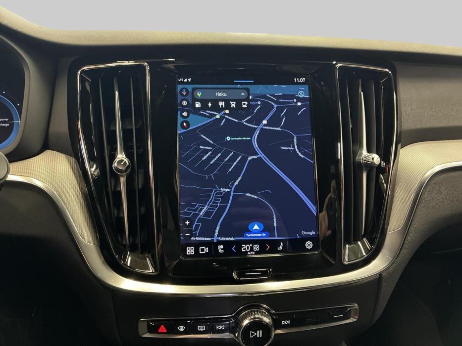 VOLVO V60 2023