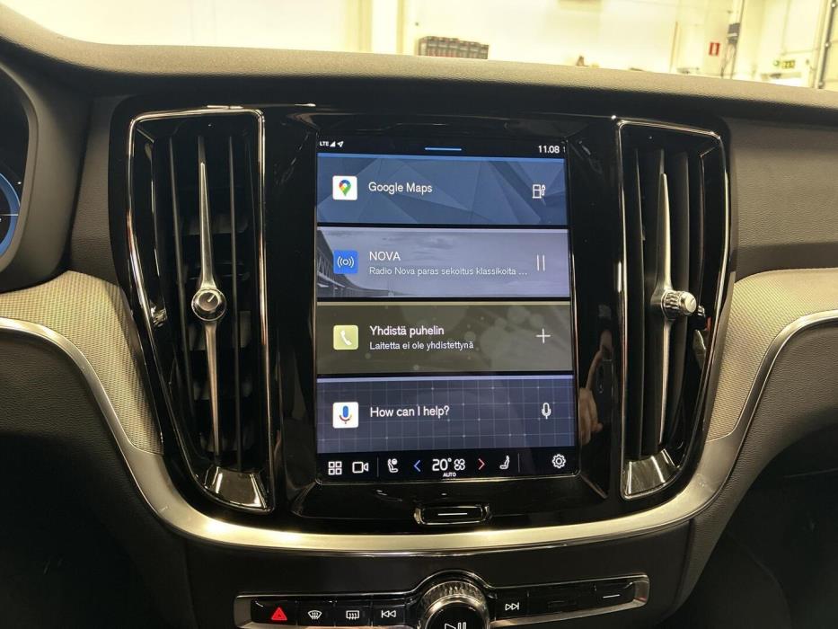 VOLVO V60 2023