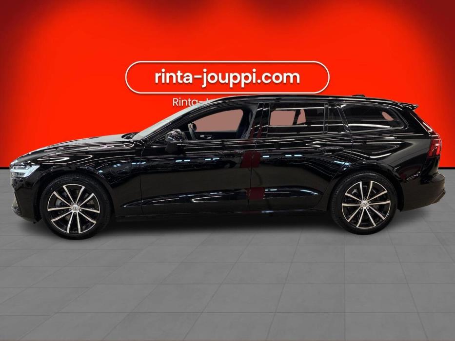 VOLVO V60 2023