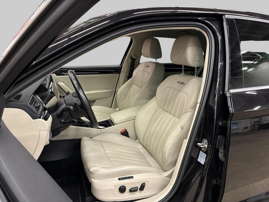 SKODA Superb 2020
