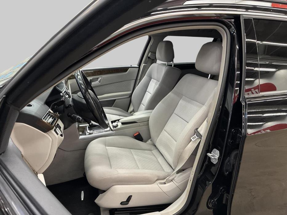 MERCEDES-BENZ E 2010
