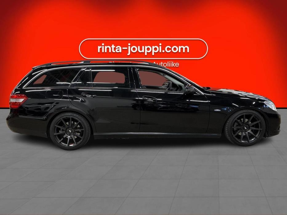 MERCEDES-BENZ E 2010