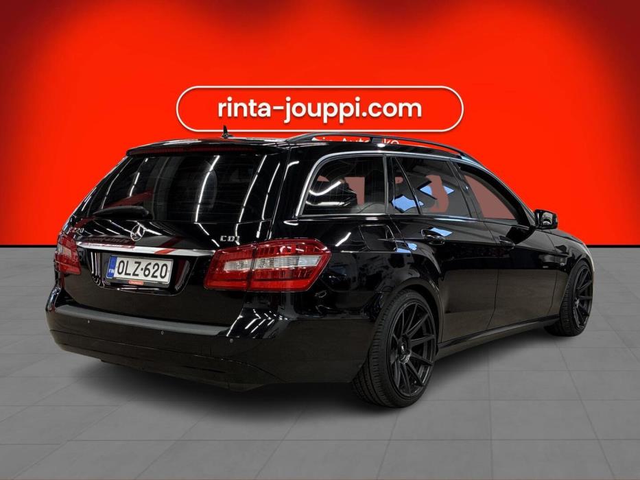 MERCEDES-BENZ E 2010