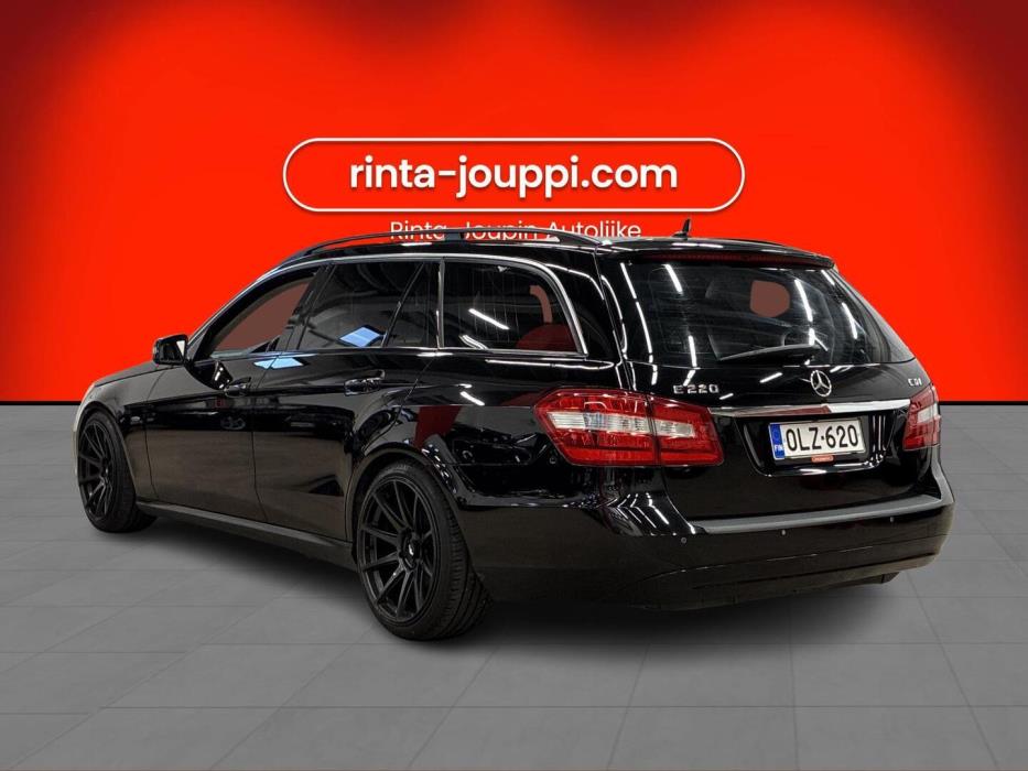 MERCEDES-BENZ E 2010