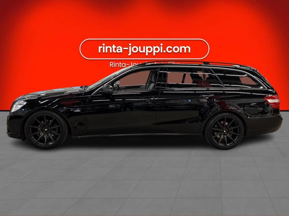 MERCEDES-BENZ E 2010