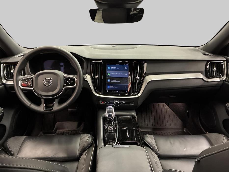 VOLVO V60 2023