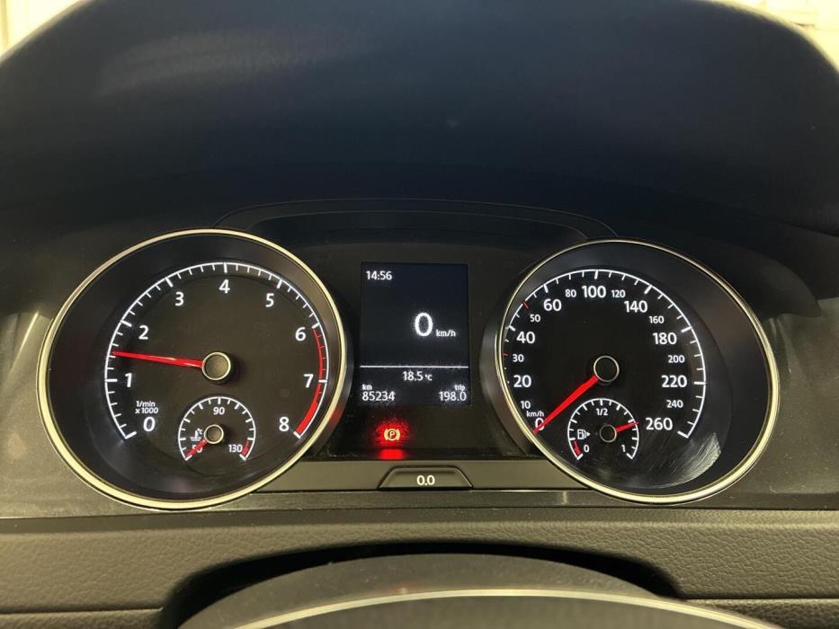 VOLKSWAGEN Golf 2018
