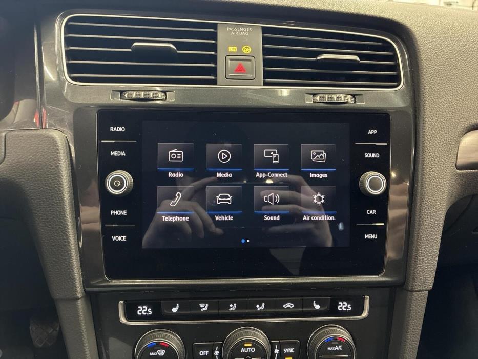 VOLKSWAGEN Golf 2018