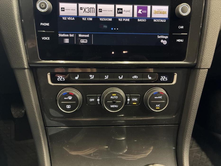 VOLKSWAGEN Golf 2018