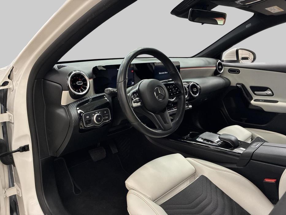 MERCEDES-BENZ A 2019