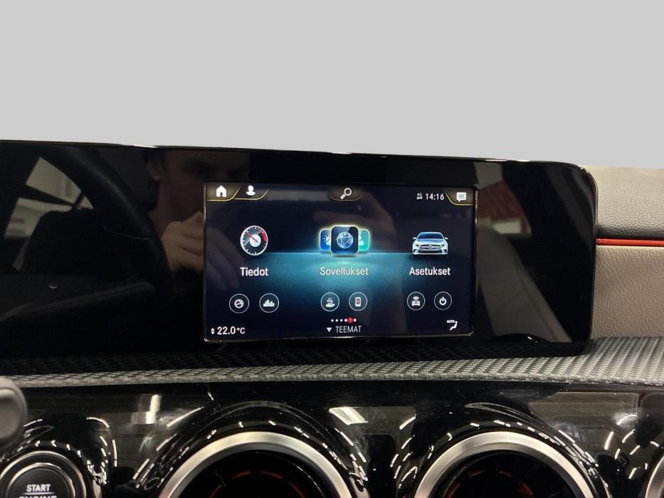 MERCEDES-BENZ A 2019