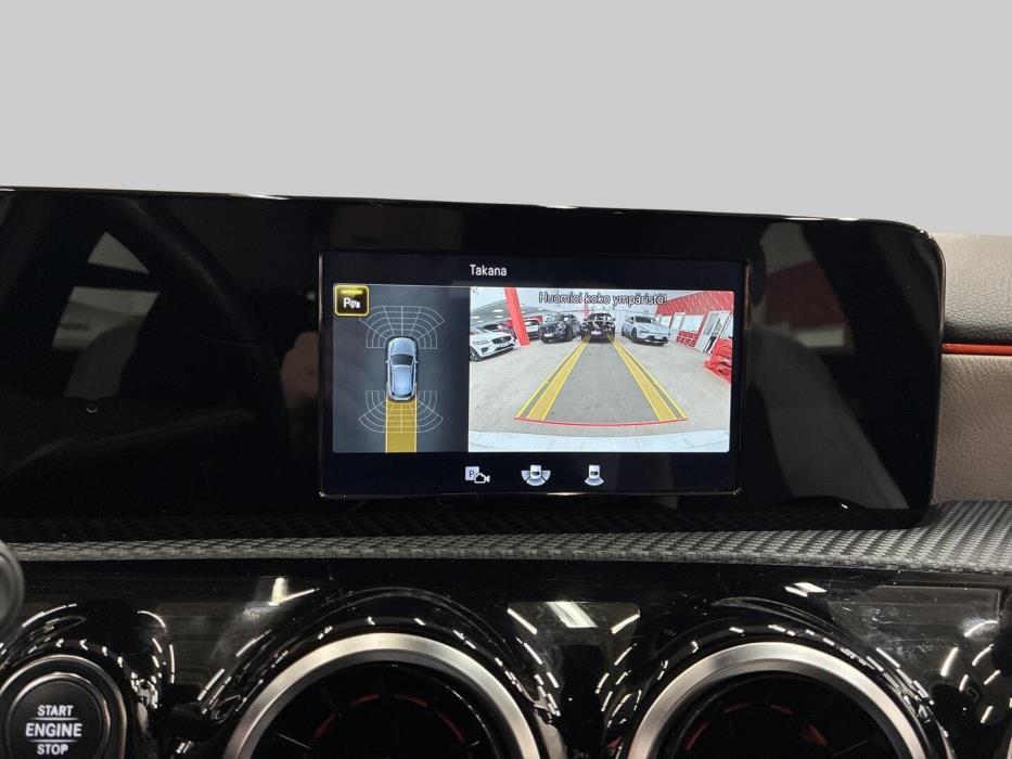 MERCEDES-BENZ A 2019