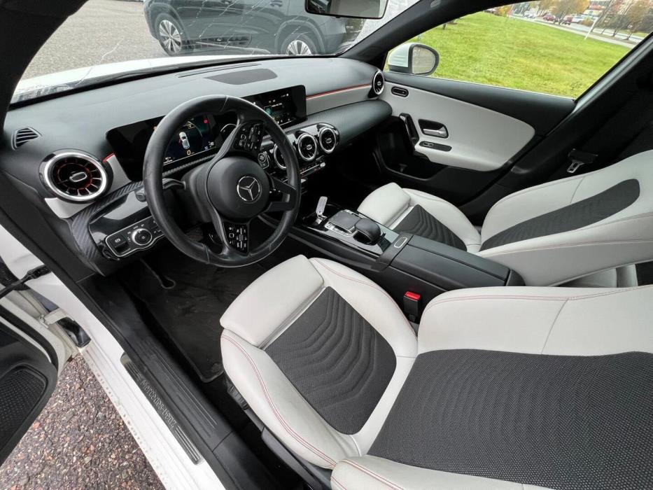 MERCEDES-BENZ A 2019