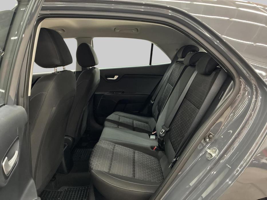 KIA Rio 2021