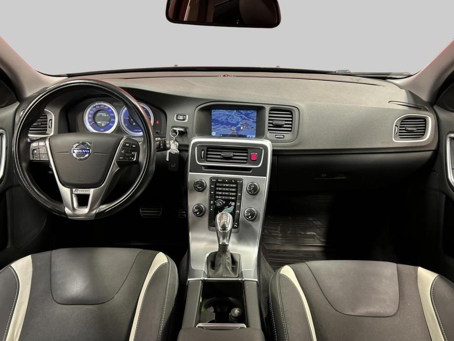 VOLVO V60 2013
