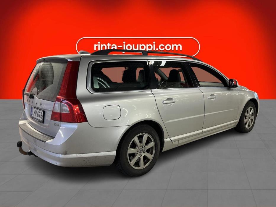 VOLVO V70 2010