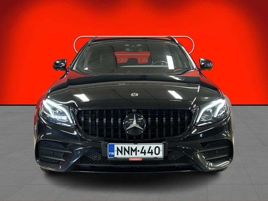 MERCEDES-BENZ E 2020