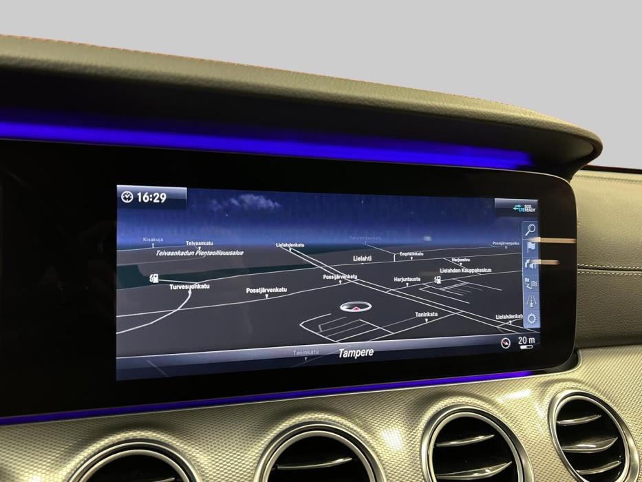 MERCEDES-BENZ E 2020