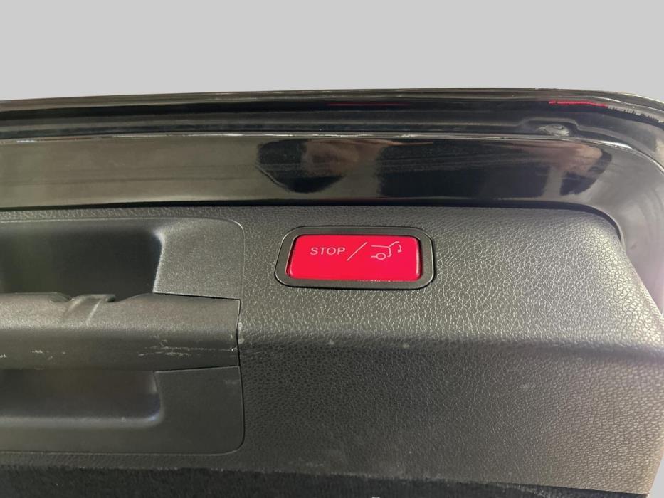 MERCEDES-BENZ E 2020