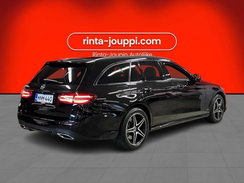 MERCEDES-BENZ E 2020