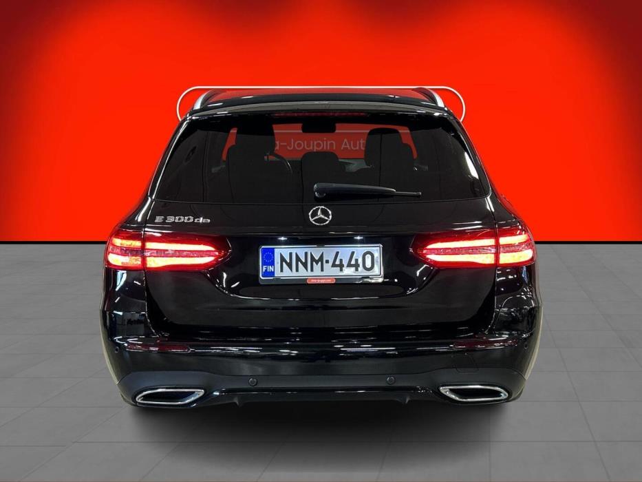 MERCEDES-BENZ E 2020