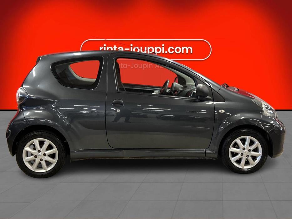 TOYOTA AYGO 2010
