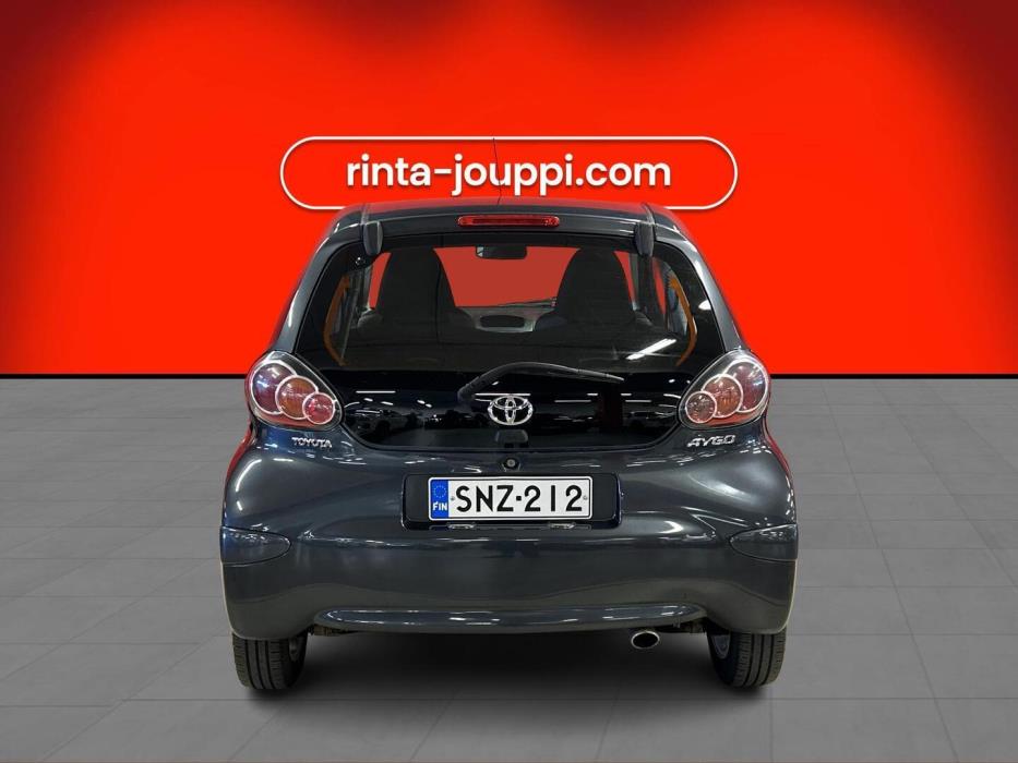 TOYOTA AYGO 2010