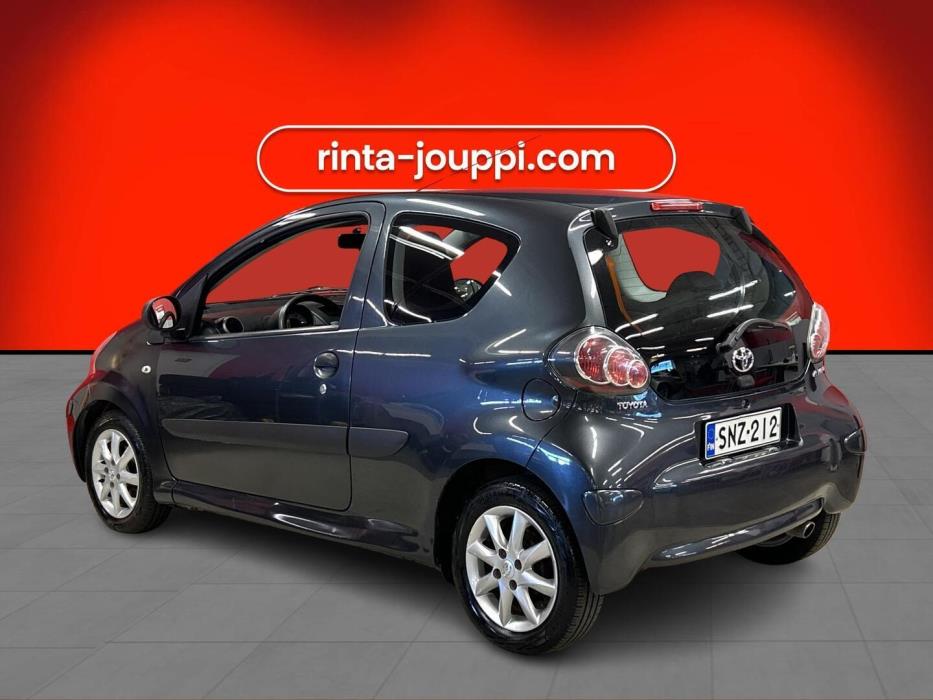 TOYOTA AYGO 2010