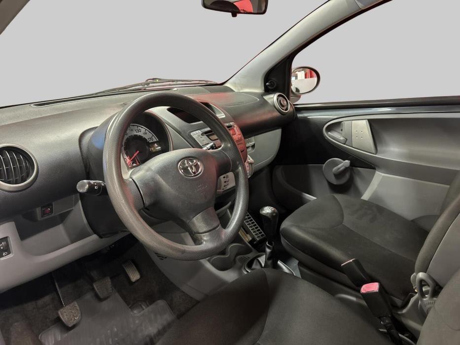TOYOTA AYGO 2010