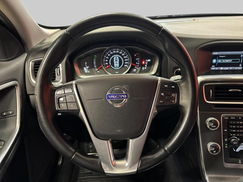 VOLVO V60 Cross Country 2016