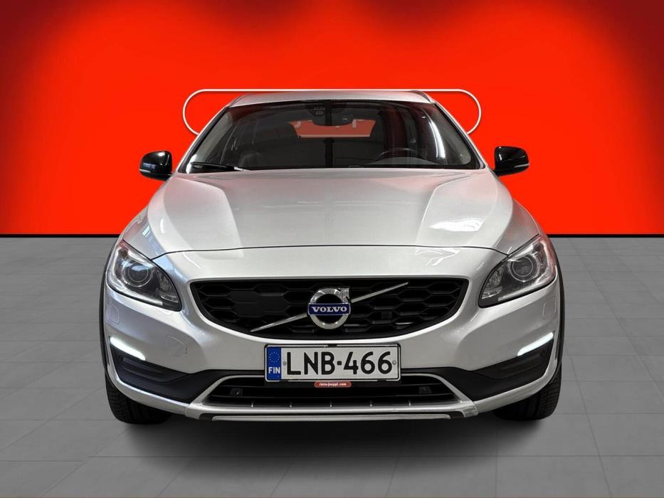 VOLVO V60 Cross Country 2016