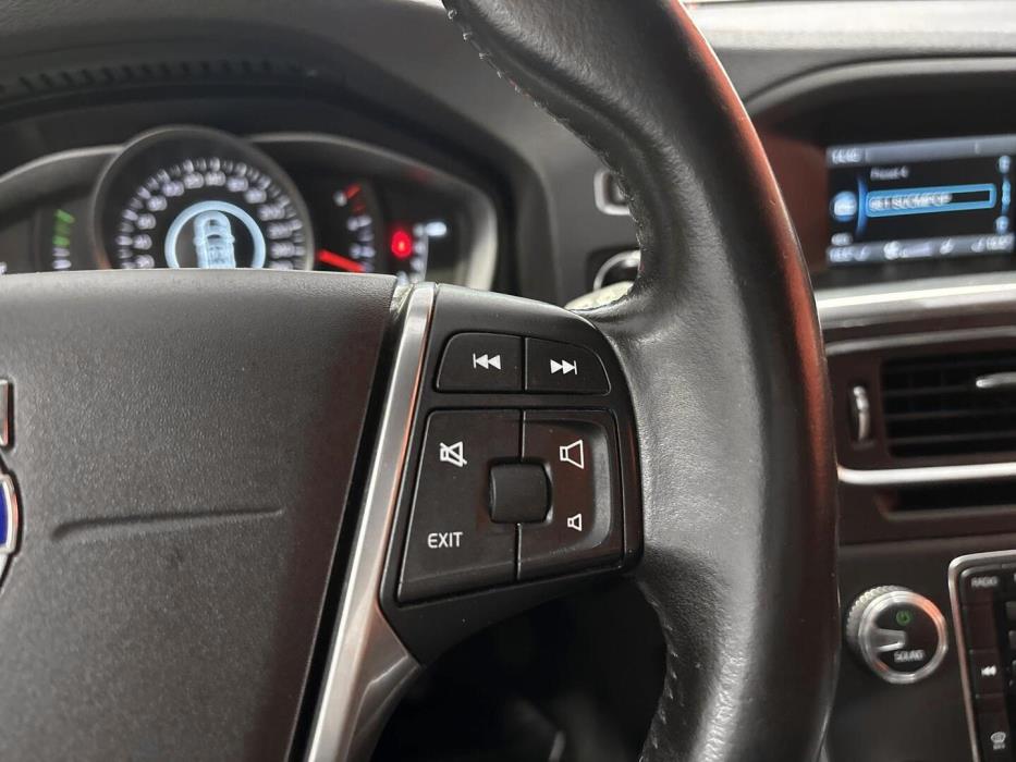 VOLVO V60 Cross Country 2016