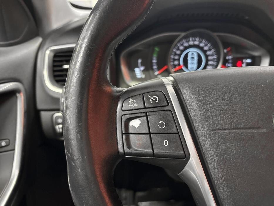 VOLVO V60 Cross Country 2016