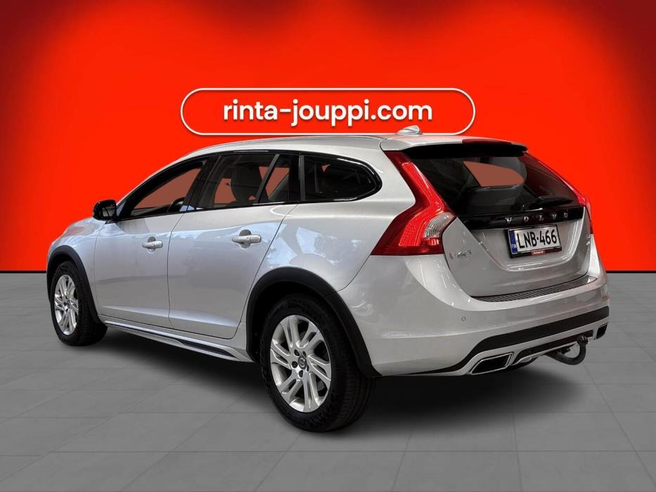 VOLVO V60 Cross Country 2016